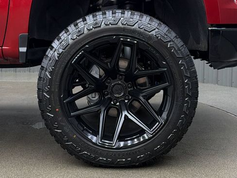 Used 2026 Chevrolet Silverado 1500 LT Trail Boss w/ Convenience Package II AWD/4WD image 9