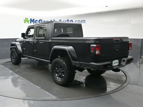 Used 2023 Jeep Gladiator Sport AWD/4WD image 25