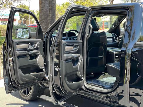 Used 2020 RAM 1500 Laramie AWD/4WD image 21