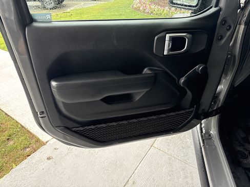 Used 2022 Jeep Wrangler Unlimited Sport AWD/4WD image 13