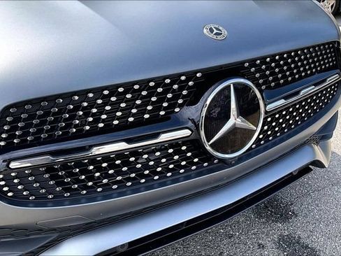 Used 2023 Mercedes-Benz GLC 300 4MATIC Coupe image 6