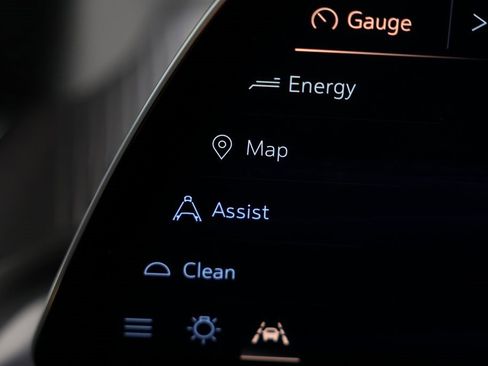 Used 2026 Cadillac Vistiq Sport image 25