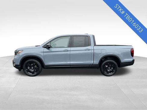 New 2026 Honda Ridgeline Black Edition image 4