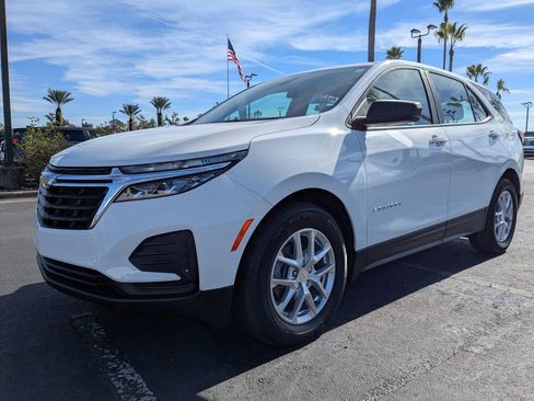 Used 2022 Chevrolet Equinox LS image 8