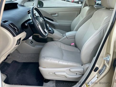 Used 2010 Toyota Prius Five image 9