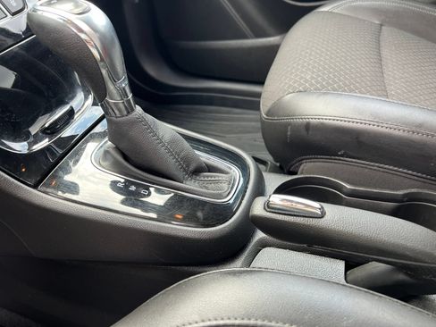 Used 2018 Buick Encore Preferred AWD/4WD image 20