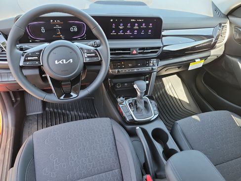 New 2026 Kia Seltos S image 8