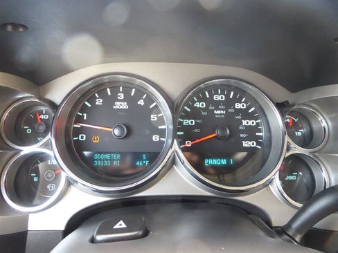 Used 2011 Chevrolet Silverado 2500 LT w/ Interior Plus Package AWD/4WD image 13