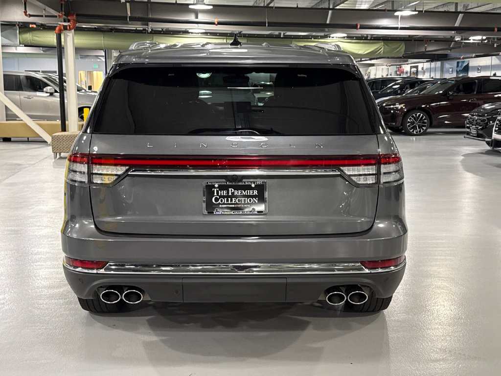 Used 2023 Lincoln Aviator Reserve w/ Equipment Group 201A AWD/4WD image 3
