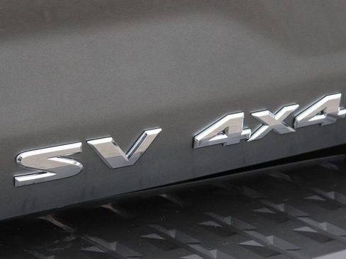Used 2021 Nissan Titan SV w/ SV Convenience Package image 48