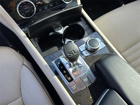 Used 2019 Mercedes-Benz SL 550 image 18