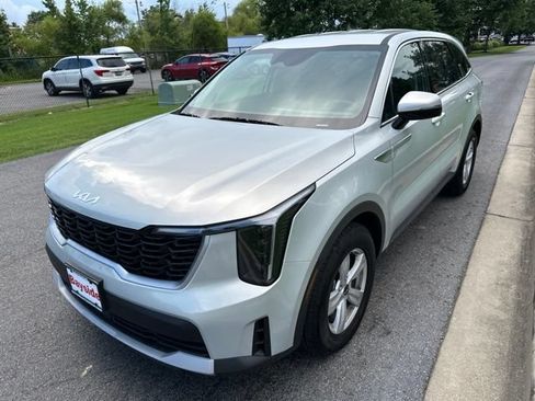 New 2026 Kia Sorento LX FWD image 6