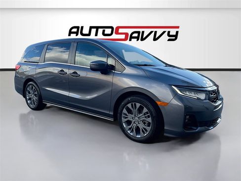 Used 2025 Honda Odyssey Touring image 1