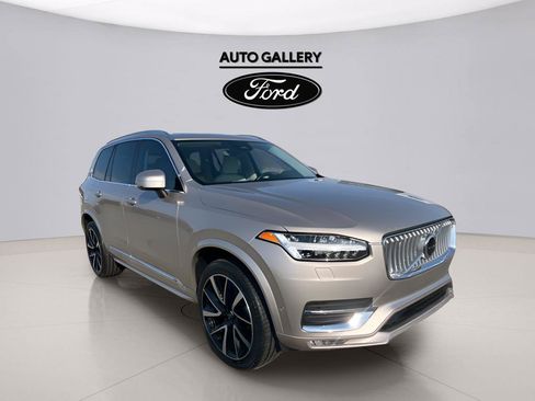 Used 2025 Volvo XC90 B6 Plus w/ Protection Package Premier AWD/4WD image 3