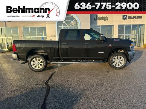 New 2026 RAM 2500 Big Horn AWD/4WD image 1