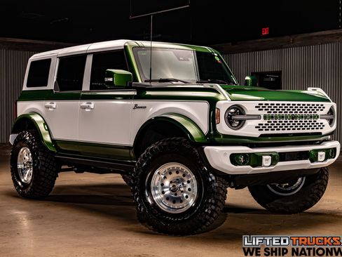 Used 2023 Ford Bronco Badlands image 1