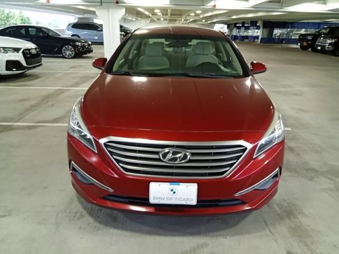 Used 2015 Hyundai Sonata SE FWD image 2