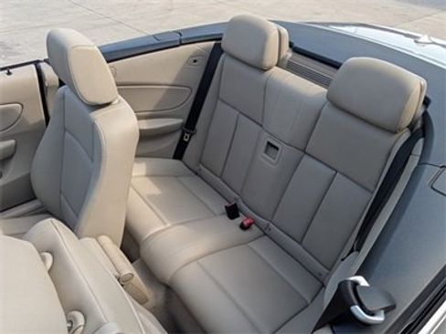 Used 2010 BMW 128i Convertible image 14