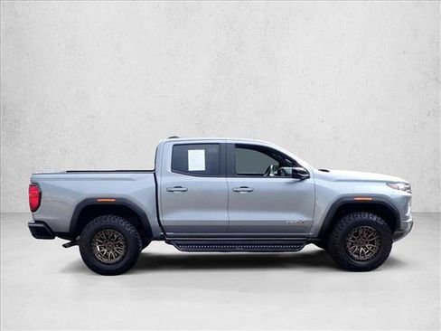 Used 2025 GMC Canyon AT4 w/ Technology Plus Package AWD/4WD image 5
