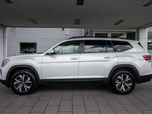 New 2026 Volkswagen Atlas SE FWD image 13