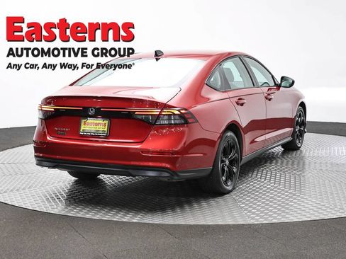 Used 2025 Honda Accord SE image 5
