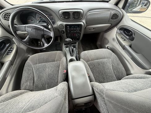 Used 2003 Chevrolet TrailBlazer LS w/ Preferred Equipment Group RWD image 11