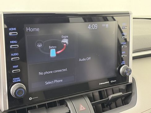 Used 2022 Toyota RAV4 XLE image 19