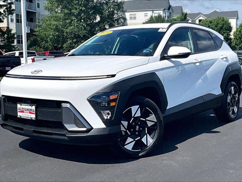 Used 2024 Hyundai Kona SEL AWD/4WD image 1