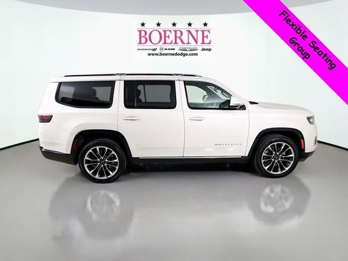 Used 2022 Jeep Wagoneer Series III w/ Premium Group I image 8