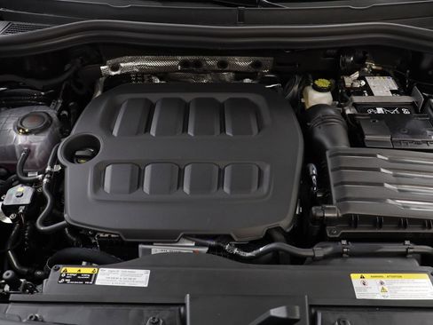 New 2026 Volkswagen Tiguan SE image 22