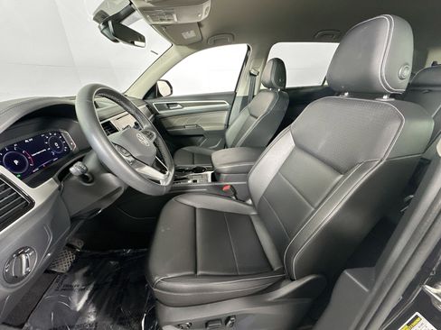 Used 2023 Volkswagen Atlas SE image 20