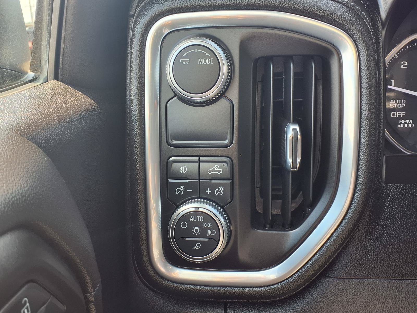 Used 2021 GMC Sierra 1500 Elevation w/ Preferred Package RWD image 11