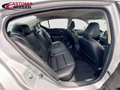 Used 2024 Nissan Altima 2.5 SR FWD image 34