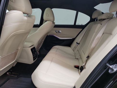 Used 2020 BMW 330i Sedan w/ Convenience Package image 11