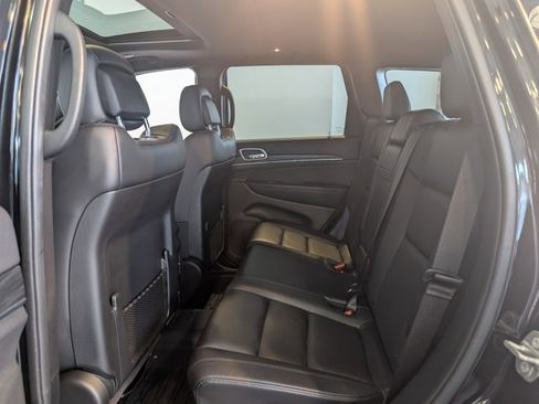 Used 2020 Jeep Grand Cherokee Limited w/ Premium Lighting Group image 25