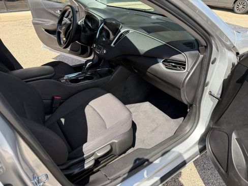 Used 2022 Chevrolet Malibu LS w/ Driver Confidence Package II FWD image 17