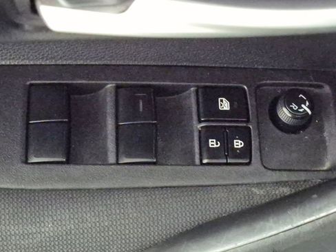 Used 2021 Toyota Corolla LE FWD image 16