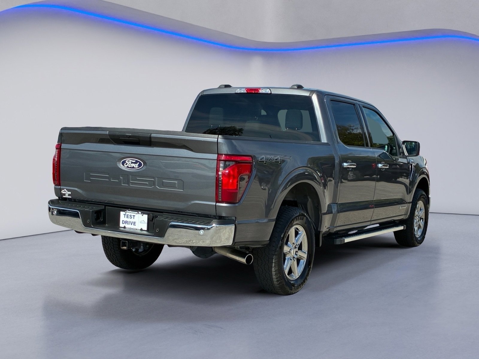 Used 2025 Ford F150 XLT w/ Equipment Group 301A Standard AWD/4WD image 3