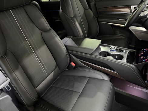 New 2026 Cadillac Vistiq Premium Luxury AWD/4WD image 54