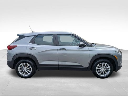 Used 2024 Chevrolet TrailBlazer LS FWD image 12