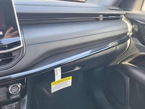 New 2026 Jeep Compass Latitude AWD/4WD image 27