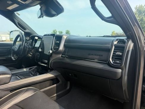 Used 2022 RAM 3500 Limited AWD/4WD image 12