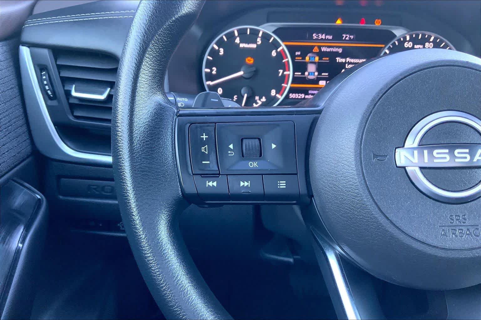 Used 2023 Nissan Rogue S FWD image 23