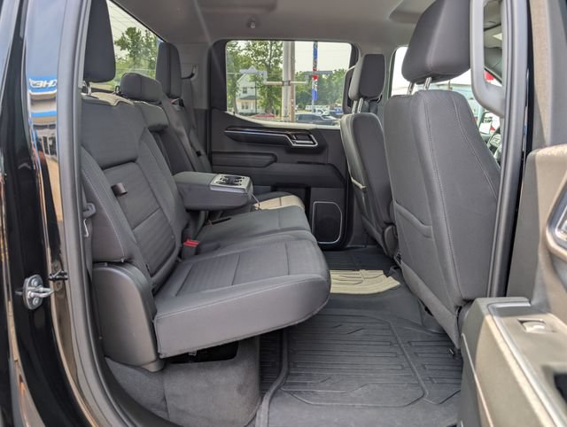 Used 2023 GMC Sierra 1500 Elevation w/ X31 Off-Road Package AWD/4WD image 17