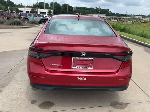 Used 2025 Honda Accord LX image 8