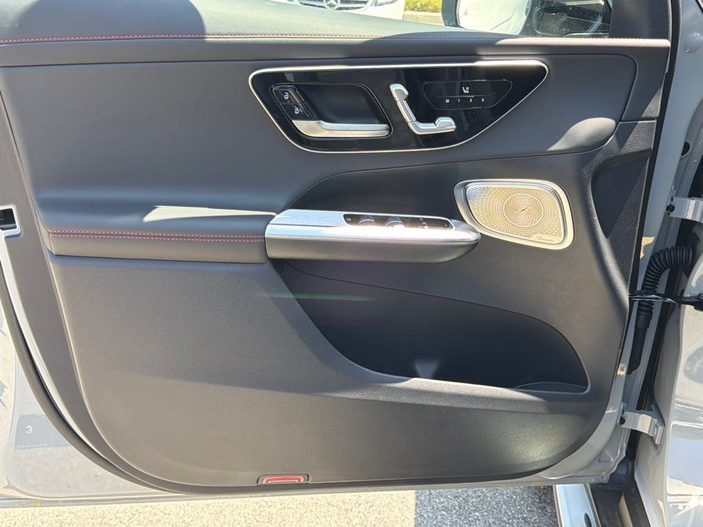 New 2026 Mercedes-Benz GLC 43 AMG 4MATIC Coupe image 19