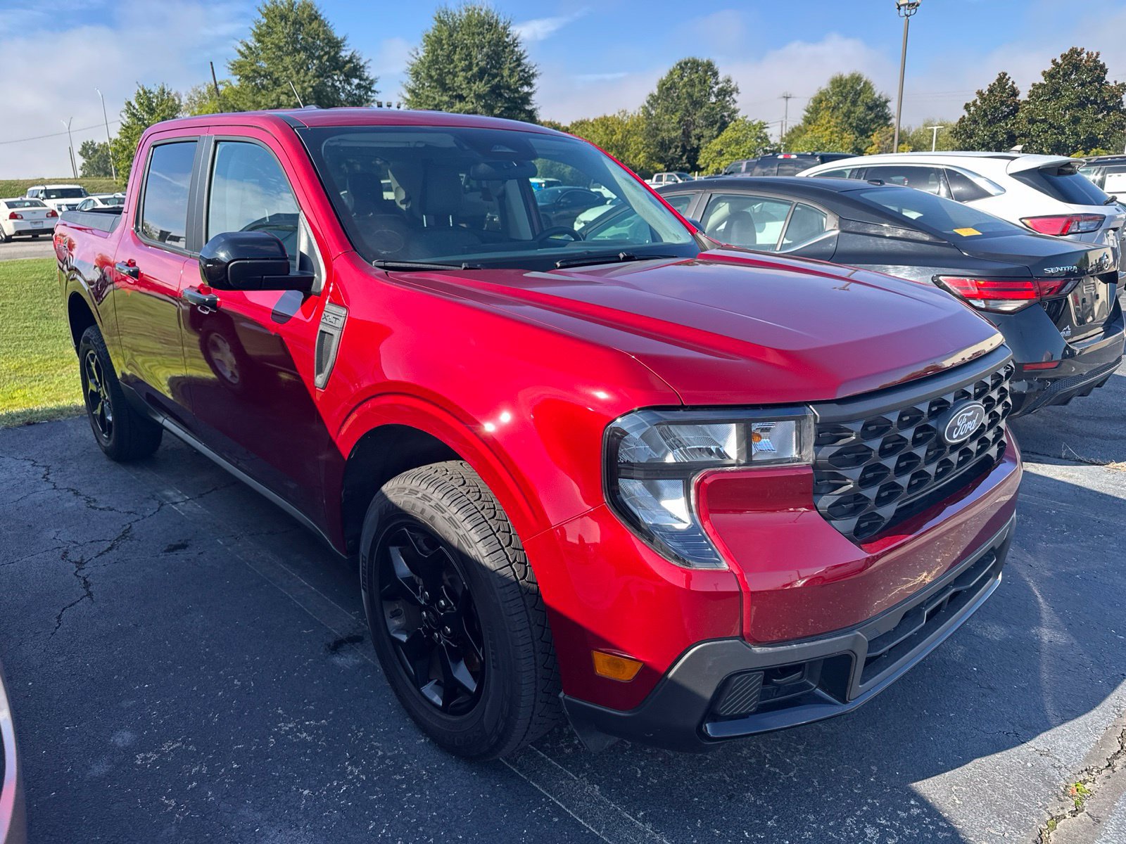Used 2025 Ford Maverick XLT w/ XLT Luxury Package AWD/4WD image 3