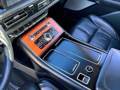 Used 2020 Lincoln Aviator Reserve w/ Equipment Group 202A image 15