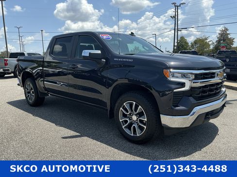 Used 2023 Chevrolet Silverado 1500 LT AWD/4WD image 7
