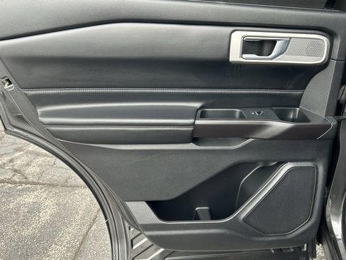 Used 2020 Ford Explorer ST image 17
